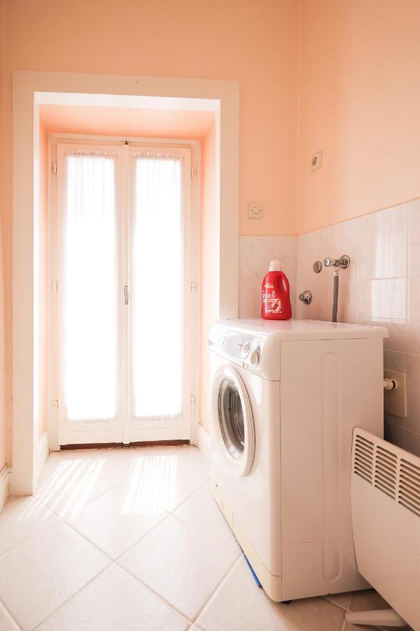 Two Bedroom Apartment In City Center Igor Zára Kültér fotó